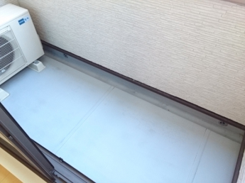 【バルコニー】