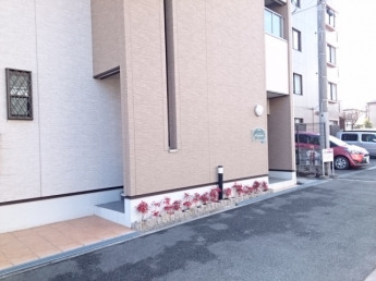 【駐車場】