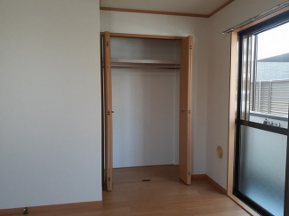 内装は落ち着いています