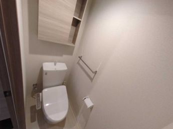 清潔感のあるトイレです