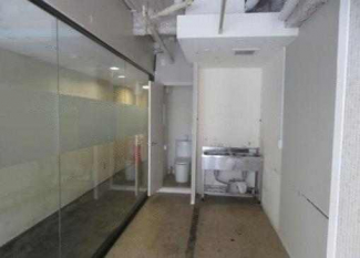 神戸市中央区中山手通１丁目の店舗一部の画像