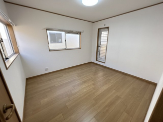 個人の部屋や寝室として使える洋室です
