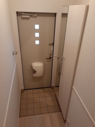 【玄関】
