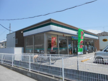 ファミリーマート彦根開出今店様まで370m