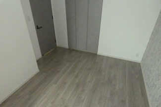 【寝室】