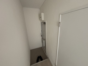 落ち着いた玄関です
