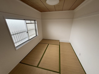 和室、ちょっとしたくつろぎスペースにいかがでしょうか