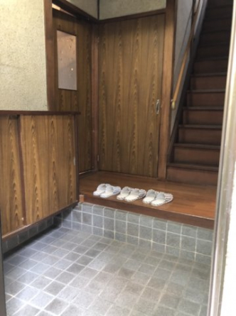 靴箱の付いた玄関です。