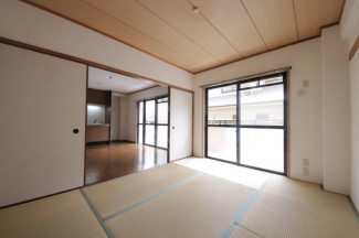 落ち着いた雰囲気の和室付きです