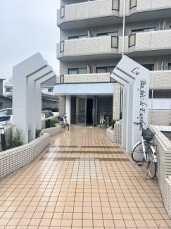 【エントランス】