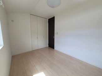 各お部屋ともに完全に独立した洋室になっています。