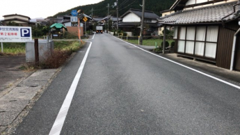 【前面道路含む現地写真】