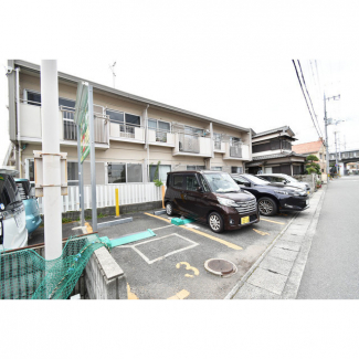 【駐車場】