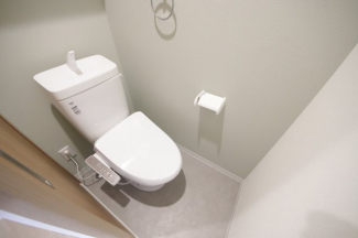 シンプルで使いやすいトイレです