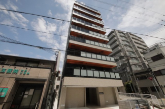 落ち着いた雰囲気の外観です