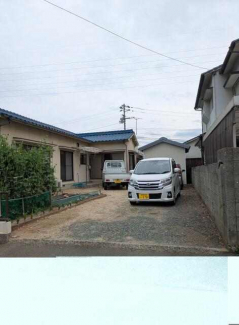 松山市高岡町の一戸建ての画像
