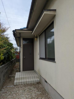 松山市高岡町の一戸建ての画像