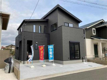 太陽光発電システム３．６９ｋｗを搭載！環境にも家計にも優しく