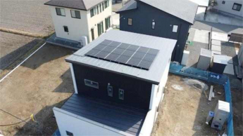 太陽光発電システム３．６９ｋｗ搭載物件です。毎月の電気代負担