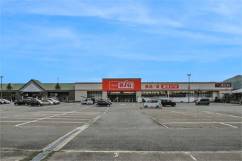 ザ・ビッグ 篠山店まで350m