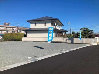南道路に面していることで、開放感があり、風通しも良く、居心地