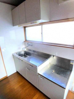新居浜市庄内町４丁目の一戸建ての画像