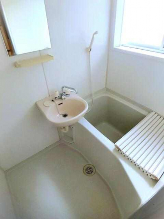 新居浜市庄内町４丁目の一戸建ての画像