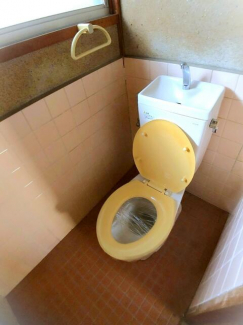 新居浜市庄内町４丁目の一戸建ての画像