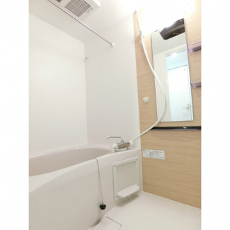 日々の疲れを癒すお風呂付です