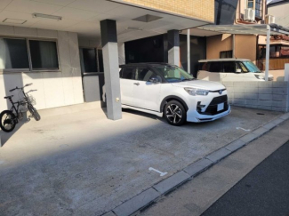 駐車場があるので、車を買う予定の方も安心です