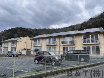 落ち着いた雰囲気の外観です