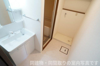 【洗面所】