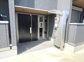 【エントランス】