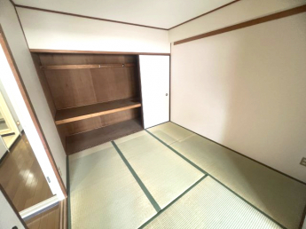 【寝室】