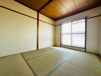 【寝室】