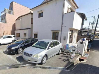 芦屋市宮塚町の駐車場の画像