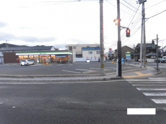 ファミリーマート松山石手二丁目店まで680m