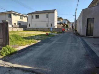 前面道路含む写真　道路幅員４㍍　接面間口　１９．４５㍍