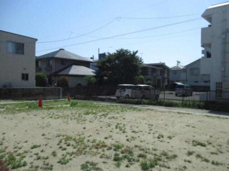 敷地内東側より南西方向を撮影