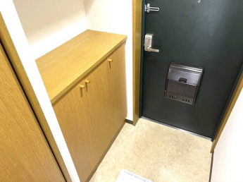 【玄関】