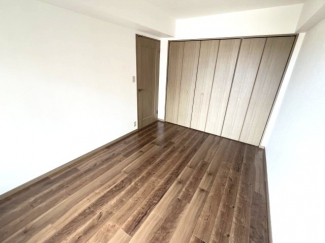 【寝室】