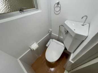 シンプルで使いやすいトイレです
