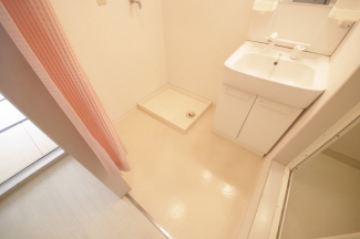 忙しい朝には欠かせない洗面所です