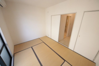 来客時にも便利な和室付き