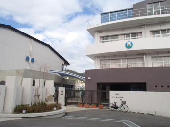 神戸市立丸山小学校まで991m