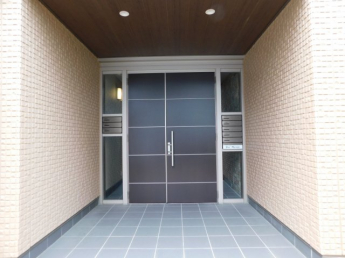 【エントランス】