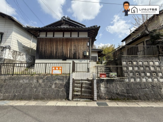 甲南駅より徒歩７分！
小さなお庭がございます♪