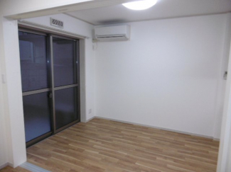 広々とした洋室です