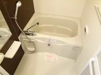 落ち着いた空間のお風呂です