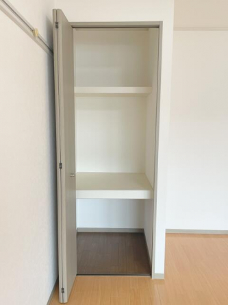 西　ＬＤＫ１８帖